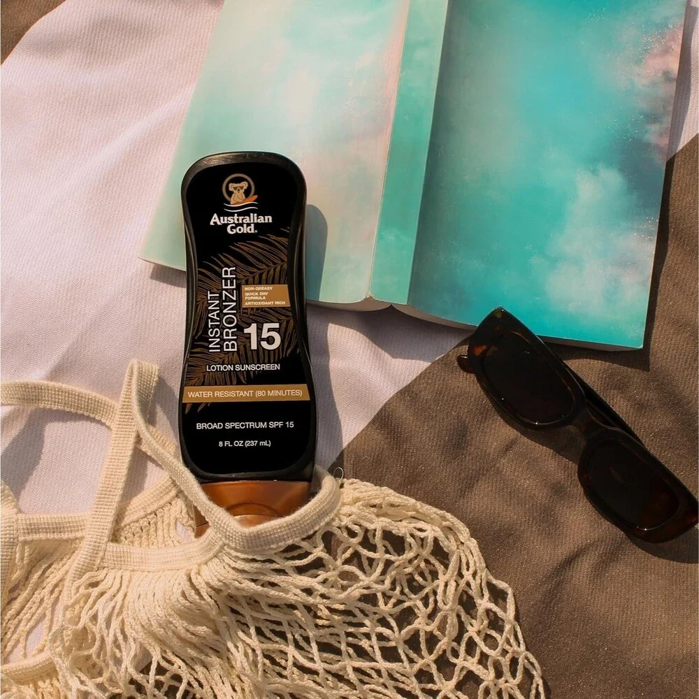 Lot of 2 Australian Gold Sunscreen Lotion SPF#15 Instant Bronzer 8 Ounce Each